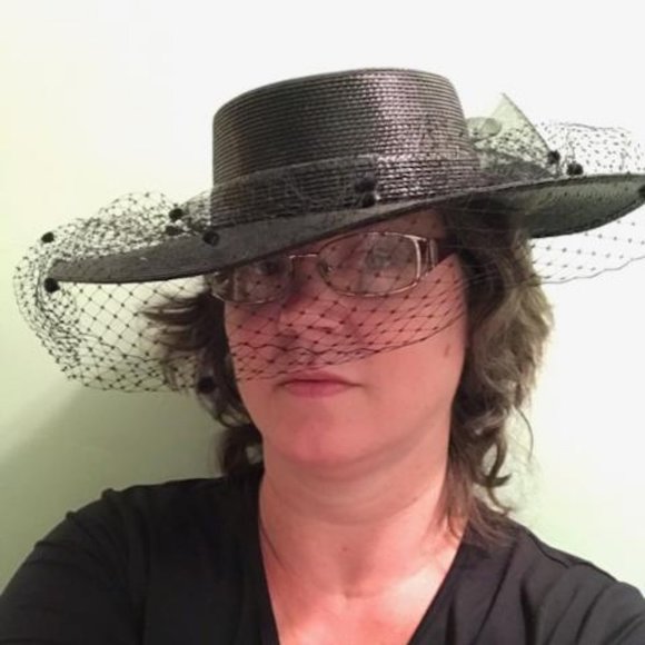 Black woven Kentucky Derby hat with flocked netting and black fascinator bow main image 6